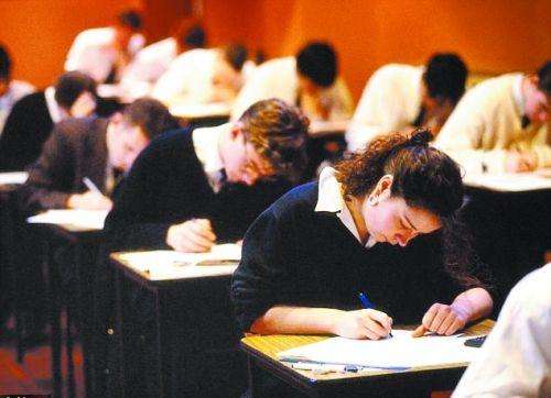 英国各大考试局GCSE考试难吗？选哪个考局更简单